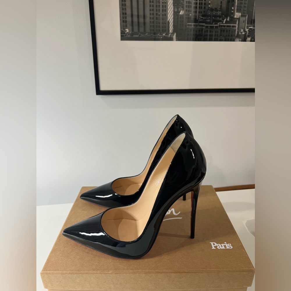 Christian Louboutin So Kate